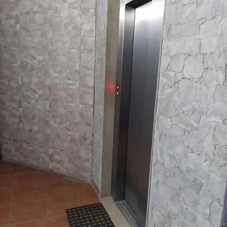 Jozi Kaiser 4 Apartment